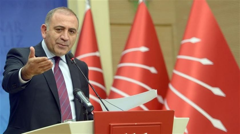 Gürsel Tekin: Kılıçdaroğlu Saraya giden CHP'liyi biliyorsa kapı dışarı etmeli - Resim: 1
