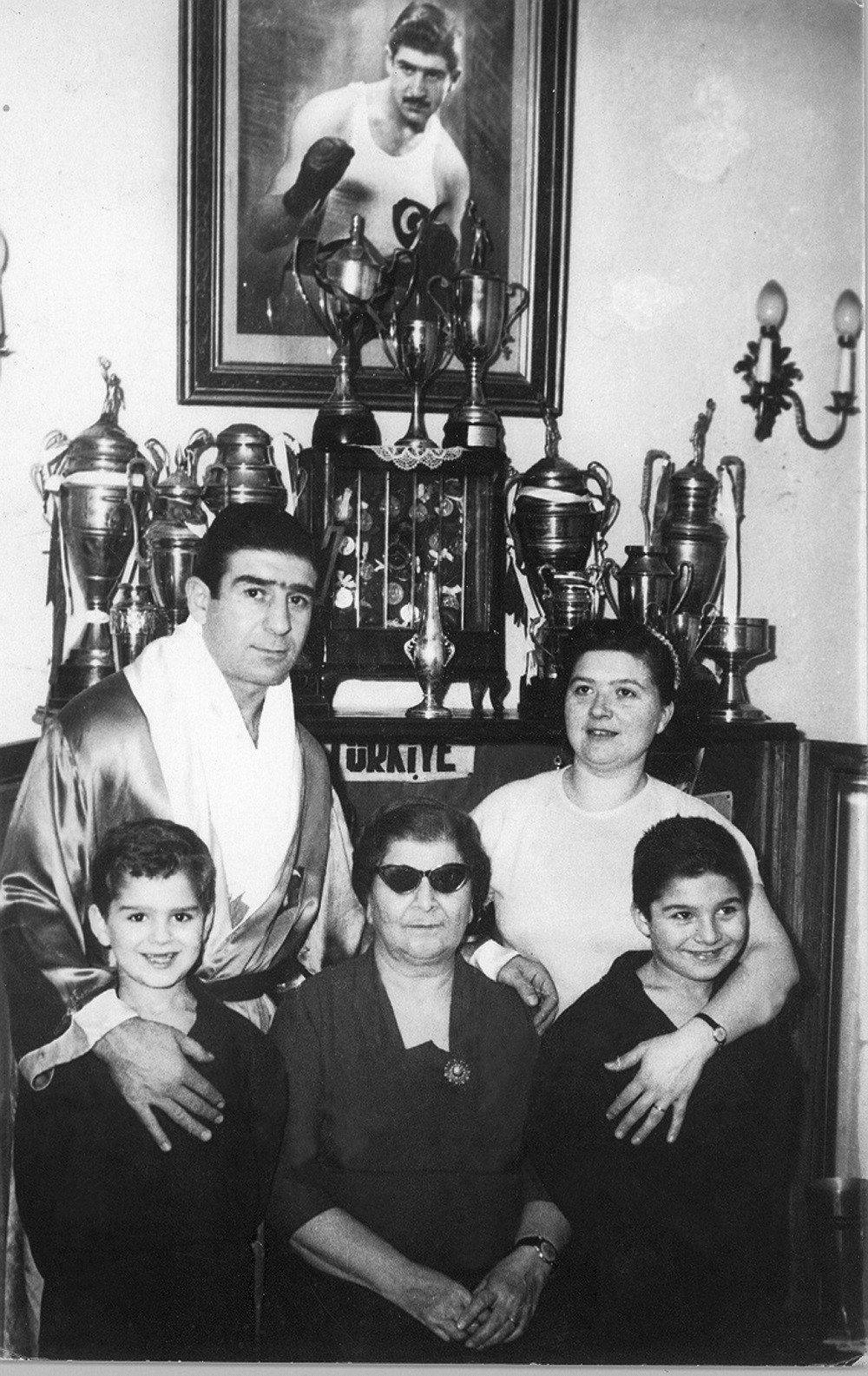 Altın Yürekli Eldiven Garbis Zakaryan Sergisi Beyoğlu'nda açılıyor - Resim: 1