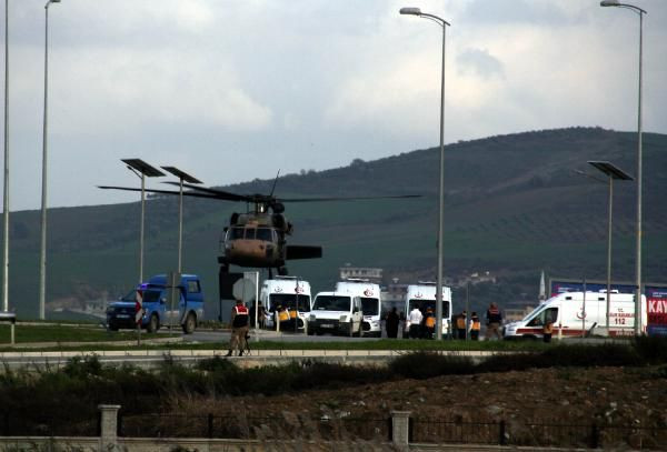 Afrin'den acı haber.. 8 asker şehit, 13 asker yaralı - Resim: 1