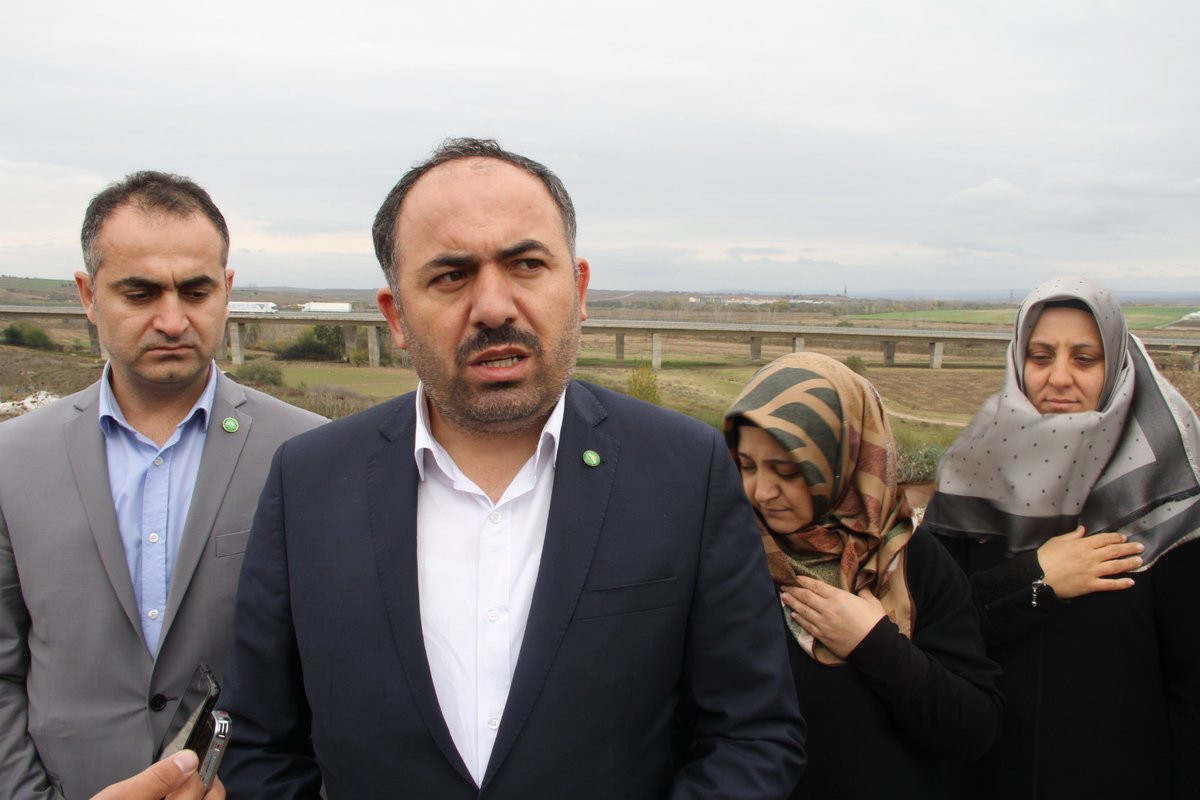 Atatürk'e hakaret eden Emine Şahin'e hangi parti destek verdi? - Resim: 1