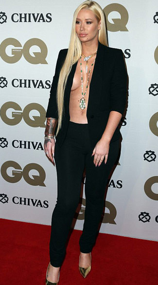 Şarkıcı Iggy Azalea, yürekleri ağızlara getirdi - Resim: 2