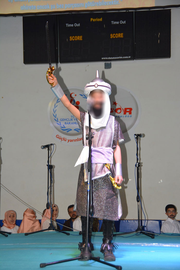 İHH yetim çocuklara cihat çağrısı yaptırdı - Resim: 2