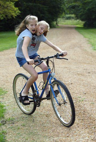 Tıp mucizesi siyam ikizleri Abby ve Brittany hayatlarının kararını verdi - Resim: 4