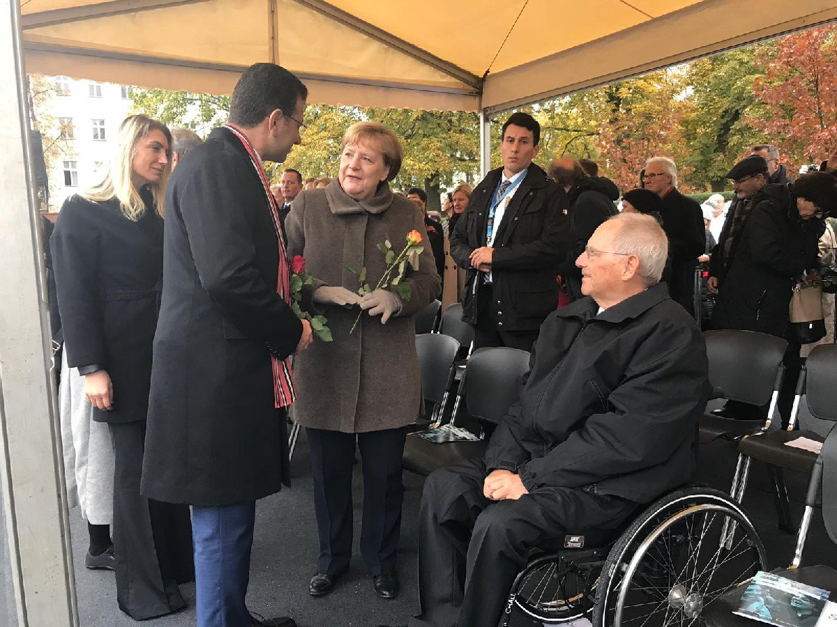 İmamoğlu Berlin’de Almanya lideri Merkel’le sohbet etti - Resim: 1