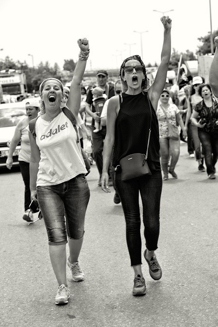 Bylock iftirasıyla işsiz kalan spiker Fatma Karaağaç'tan adalet çıkışı - Resim: 1