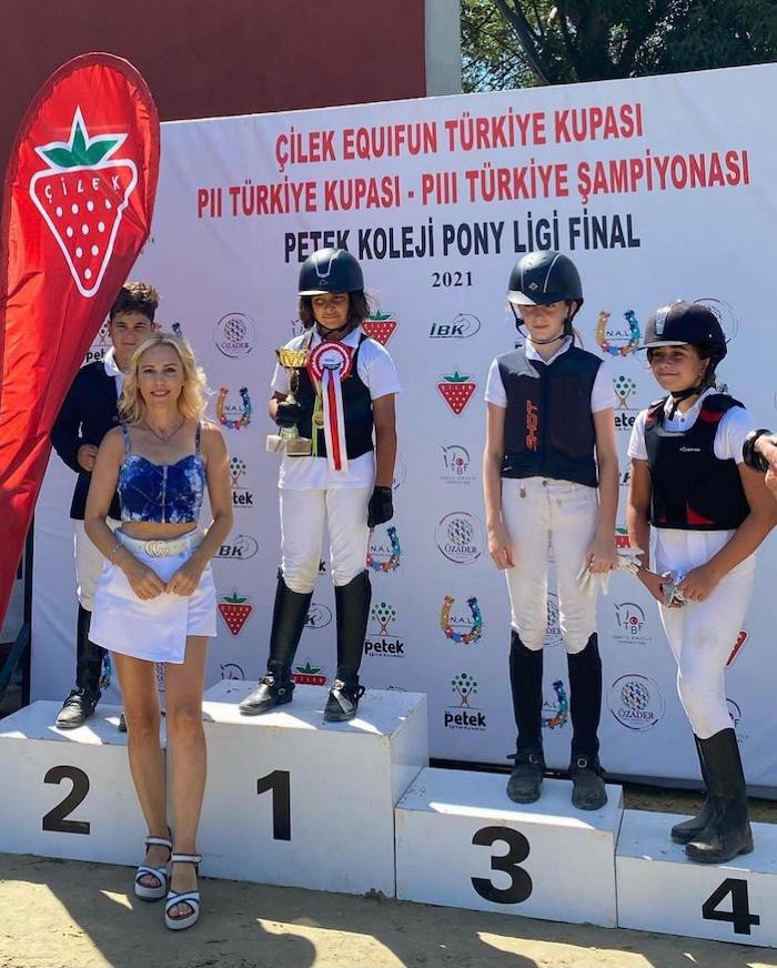 Pony Engel Atlama Türkiye Kupası ve Şampiyonası Sona Erdi - Resim: 1