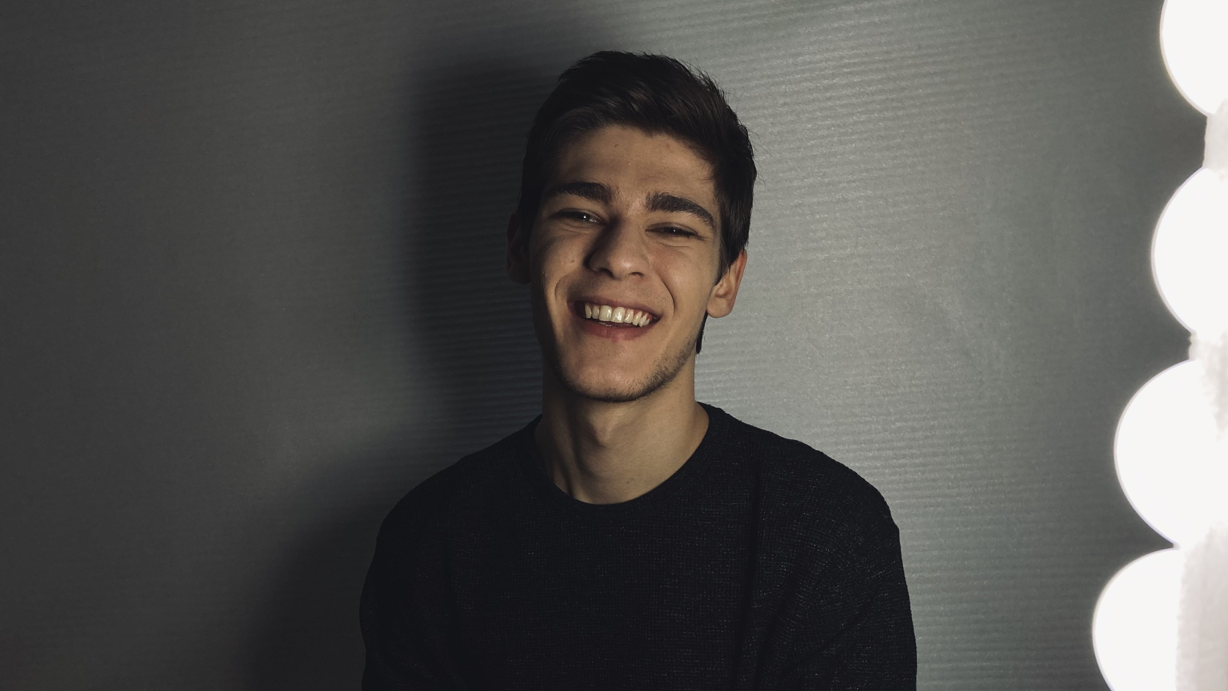 Aşk şarkılarının yeni ismi Soner Han: Söz yazmak benim için bir ihtiyaç - Resim: 1