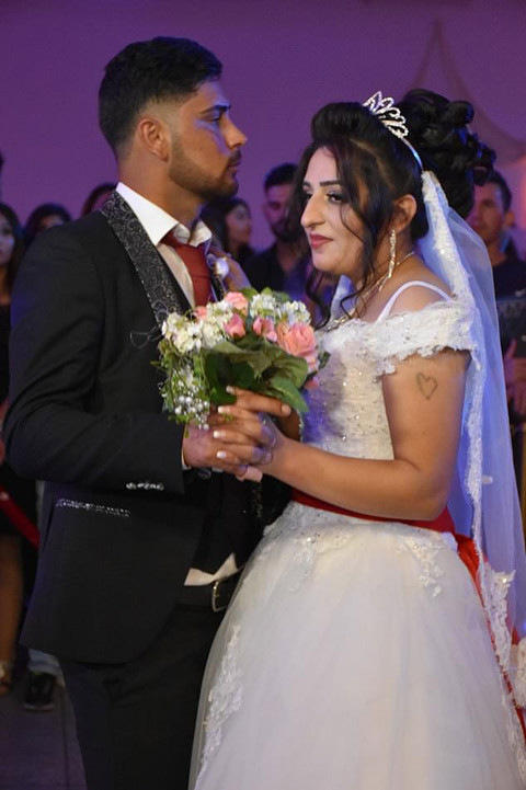 IŞİD seks kölesi yaptı, toplu tecavüze uğradı: Feride Halaf evlendi - Resim: 2