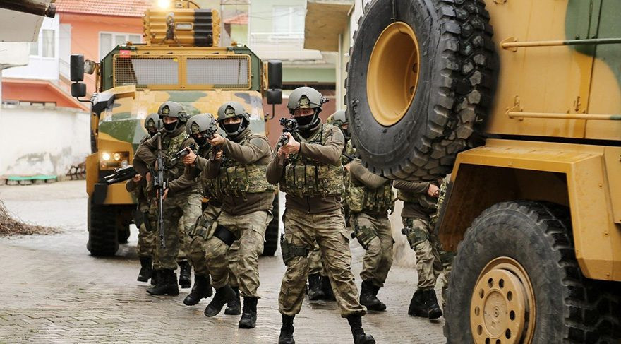 İsimsizler dizisinin ilk bölümünden dikkat çeken detay! - Resim: 1