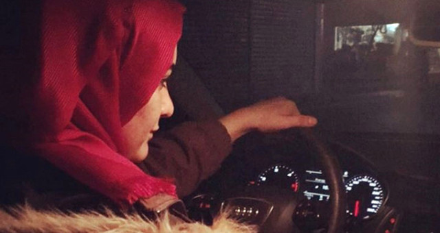 İstanbul gecelerine akan Hanife fotoğraflarını Instagram'dan paylaştı - Resim: 1