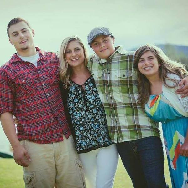 Hostesin 15 Yıldır herkesten sakladığı sırrı Pilot öğrenince.. - Resim: 2