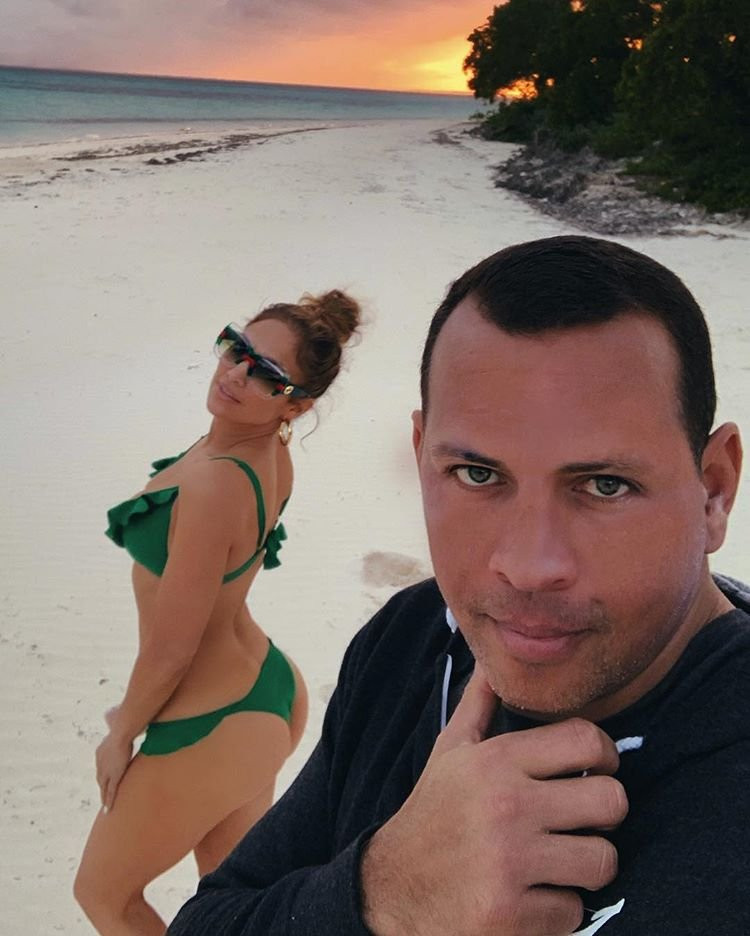 Jennifer Lopez’den bikinili paylaşım - Resim: 1