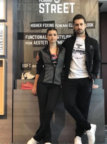 Afra Saraçoğlu ve Alp Navruz reklam yüzü oldu - Resim: 1