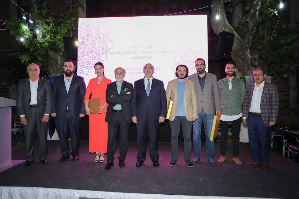 Kadir Doğulu ve Devrim Özkan Darülaceze’de düzenlenen iftara katıldı - Resim: 1