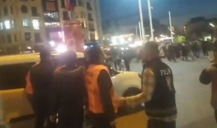 Taksim Meydanında Dolar Artışı Protesto Edildi - Resim: 1