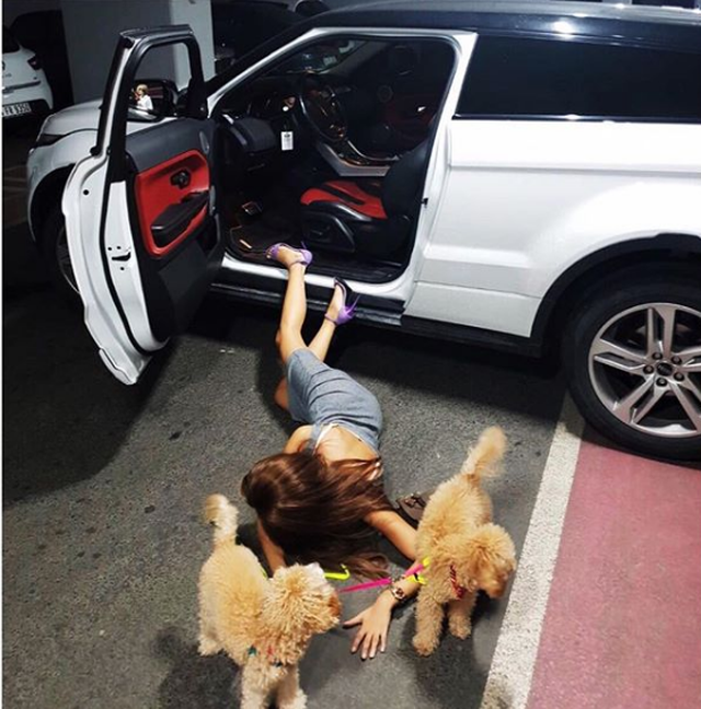 Kayan Yıldızlar akımı yayılıyor! Seda Sayan diğer ünlüleri de kendine benzetti - Resim: 2