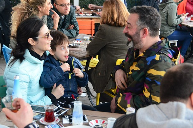 Cem Yılmaz Şahan'ın filmini izledi mi? - Resim: 1