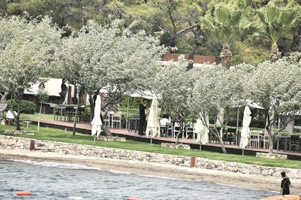 Kenan İmirzalıoğlu düğün mekanında gerildi - Resim: 1