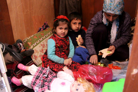 Kemal Sunal'ın filmi gerçek oldu: 5 kişilik aile dolapta yaşıyor - Resim: 2