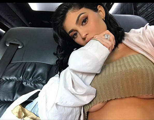 Kylie Jenner’ın kozmetik şirketine şikayet yağıyor! - Resim: 1