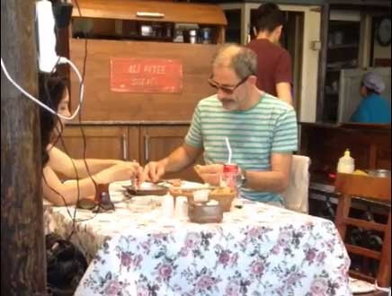 Levent Can ve sevgilisinin kahvaltı keyfi - Resim: 1