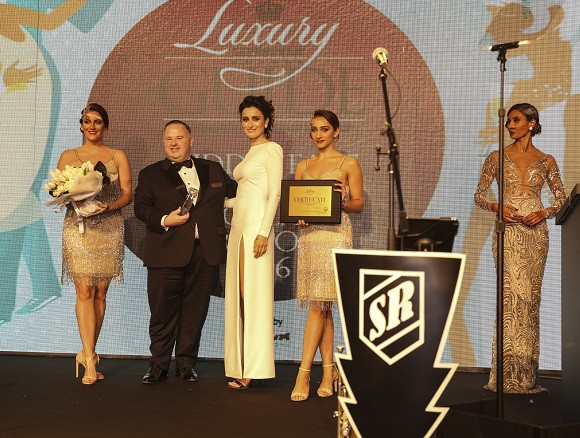 Luxury Lifestyle Awards komitesinde bir Türk kızı - Resim: 1