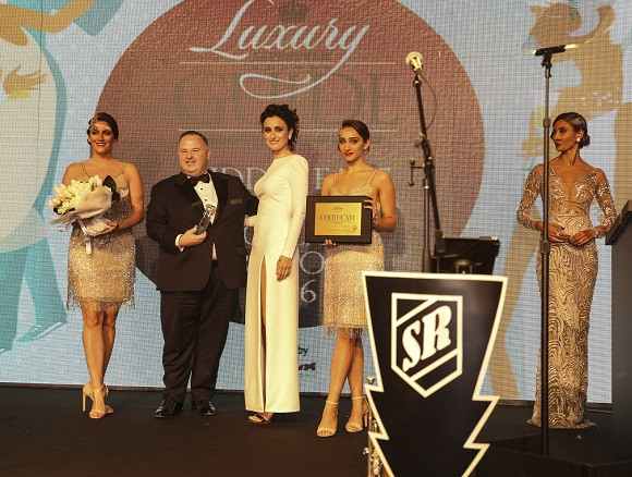 Luxury Lifestyle Awards komitesinde bir Türk kızı - Resim: 1