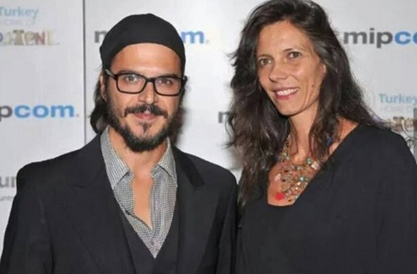 Mehmet Günsür'ün Serenay Sarıkaya ve Nehir Erdoğan'la öpüşme rekoru - Resim: 1