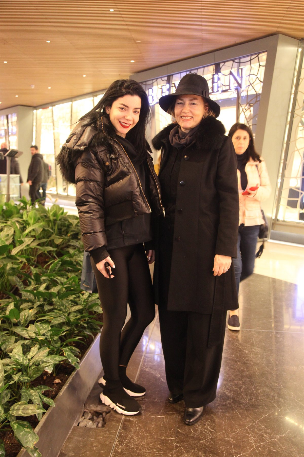 Merve Boluğur'un karın kasları sosyal medyayı salladı - Resim: 1