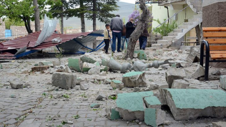 Türkiye'de korkutan yıldırımlar! - Resim: 1