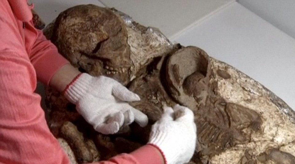 4 bin 800 yıldır bebeğini kucaklıyor - Resim: 2