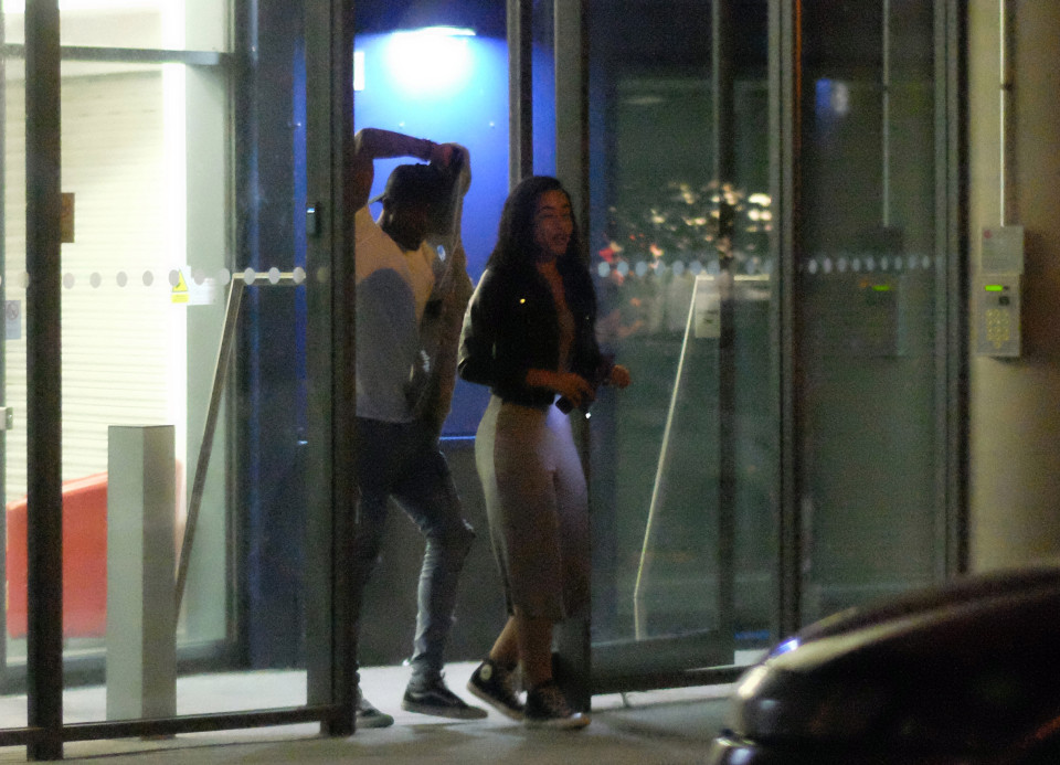 Wilfried Zaha, sevgilisini bir başka futbolcunun kız arkadaşıyla aldattı. - Resim: 1