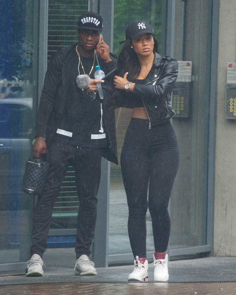 Wilfried Zaha, sevgilisini bir başka futbolcunun kız arkadaşıyla aldattı. - Resim: 2