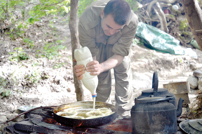PKK’lı terörist Nurettin Demirtaş: Kardeşime oy verene Kürdistan'da tatlı ısmarlarım - Resim: 2