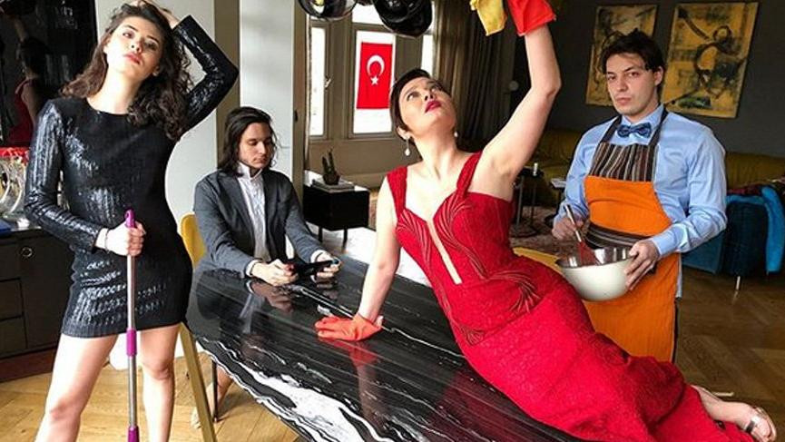 Nurgül Yeşilçay: Abiyem diz yaptı - Resim: 1