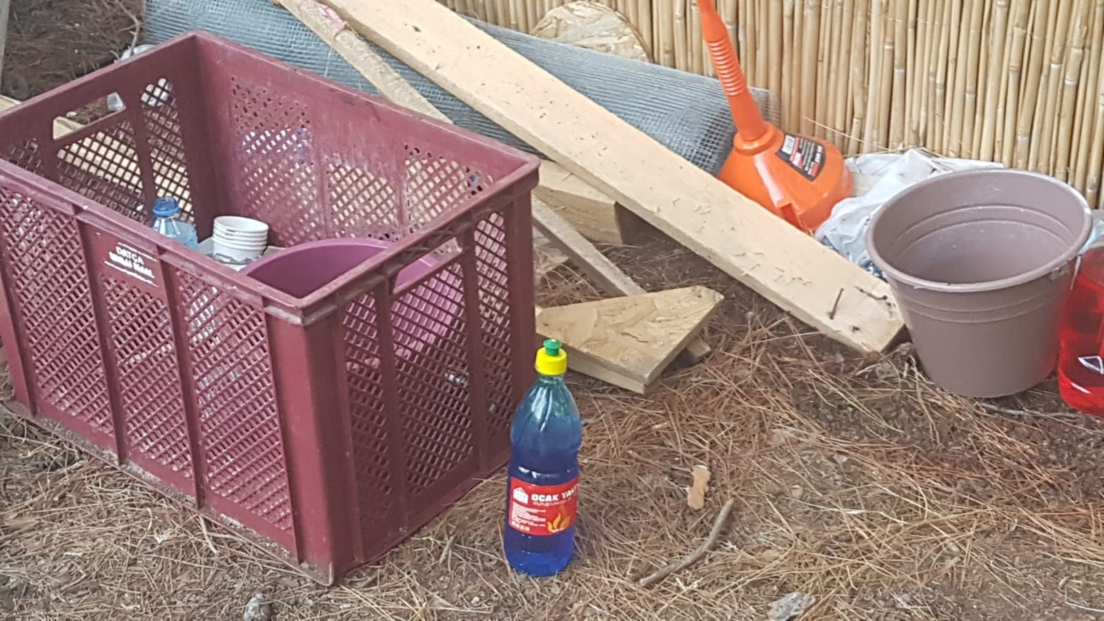 Her şey Dahil Film Ekibi Datça'daki Seti Çöplüğe Çevirdi - Resim: 4