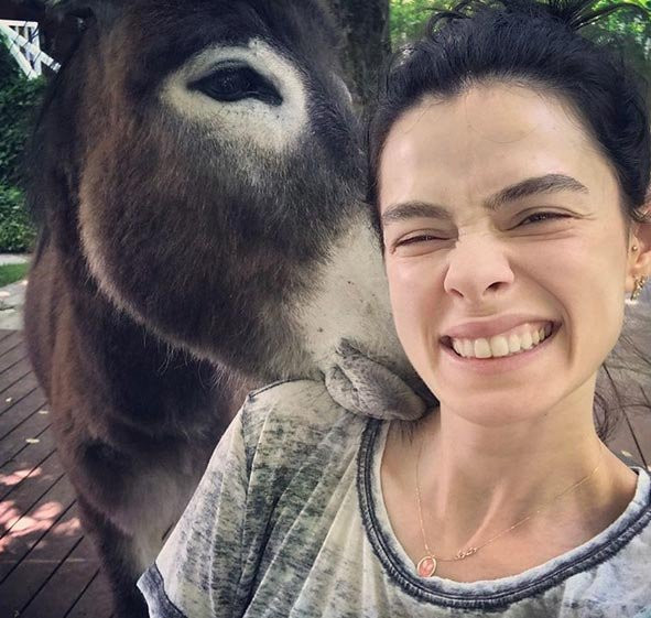 Özge Özpirinçci’den eşek selfieleri - Resim: 3