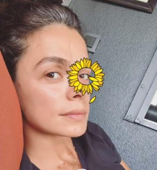 İşte Özge Özpirinçci'nin makyajsız hali! Makyaj güzeli çıktı... - Resim: 2