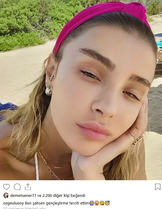 Ünlüler yaşlı halini paylaşırken Özge Ulusoy kendisini gençleştirdi - Resim: 1