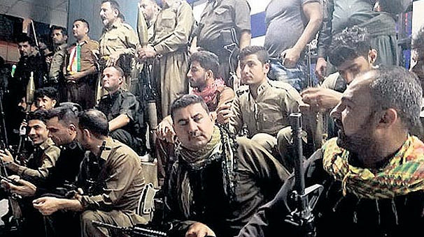 500 PKK'lı terörist Kerkük'te törenle karşılandı - Resim: 1