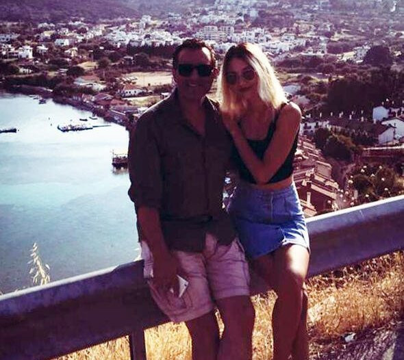 Rafet El Roman’ın yeni aşkı Kısmetse Olur Gamze çıktı - Resim: 1