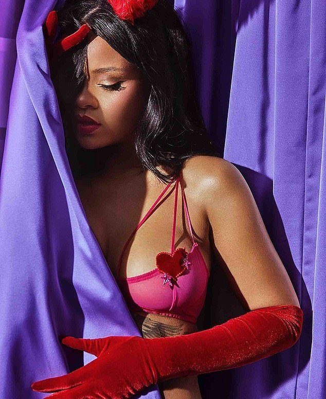 Rihanna Sevgililer Günü için özel bir koleksiyon hazırladı - Resim: 2