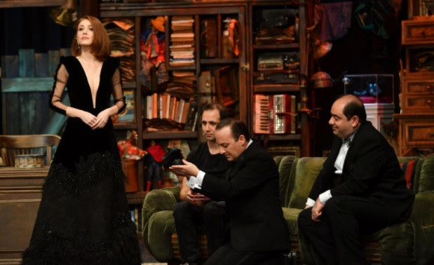 Elçin Sangu'dan Tolgshow'da maskeli sürpriz! - Resim: 1