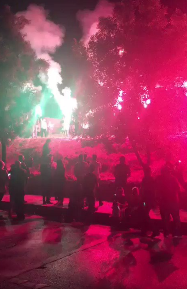 CNN Türk ve Kanal D önünde Akşener protestosu - Resim: 1