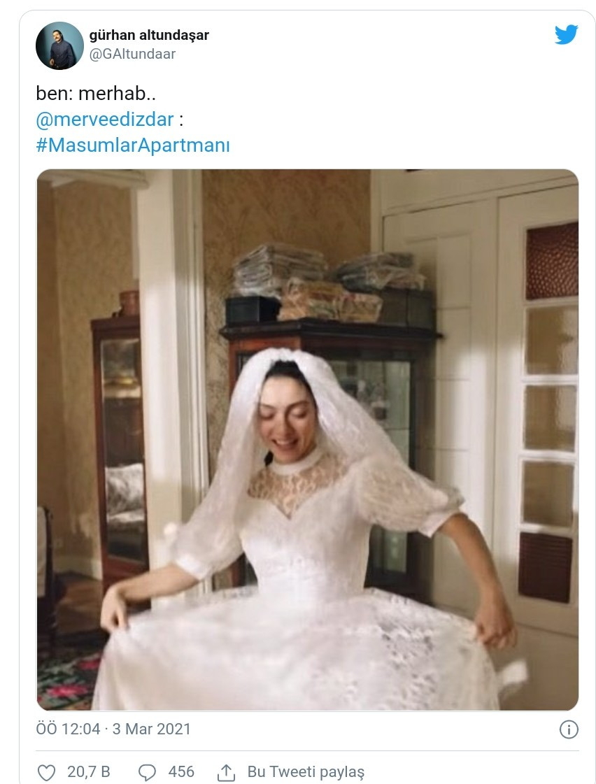 Dizide Gelinlik Giyen Merve Dizdar İle Eşi Arasında Gülümseten Atışma - Resim: 1