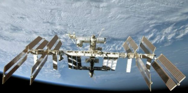 Meryem Uzerli'nin yeni dizisi Gecenin Kraliçesi olay oldu - Resim: 4