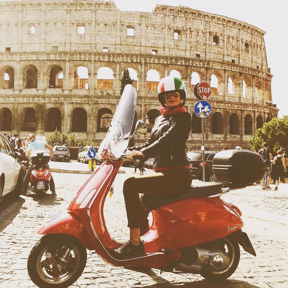 Seda Öğretir, Yeşim Sağlam, Deniz Tüysüz ve Deniz Kilislioğlu kız kıza Roma tatilinde - Resim: 4