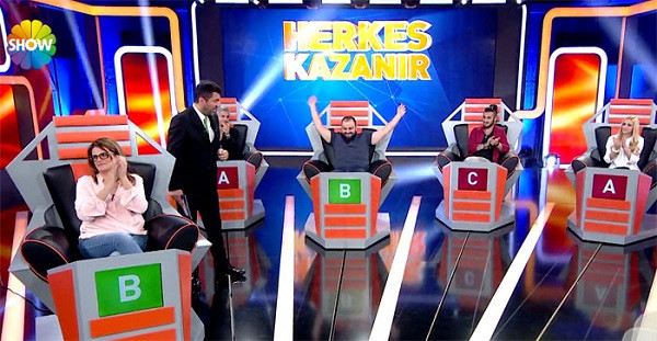 Show TV yarışması Herkes Kazanır'da şok! Canlı yayında bitirildi - Resim: 1