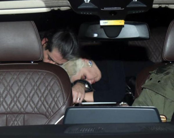 Sıla ve şef Hazer Amani fena yakalandı! Hazer Amani'den ilk açıklama - Resim: 1