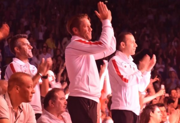 Sıla'dan konsere gelen hakemlere: Frikik verirsem.. - Resim: 1